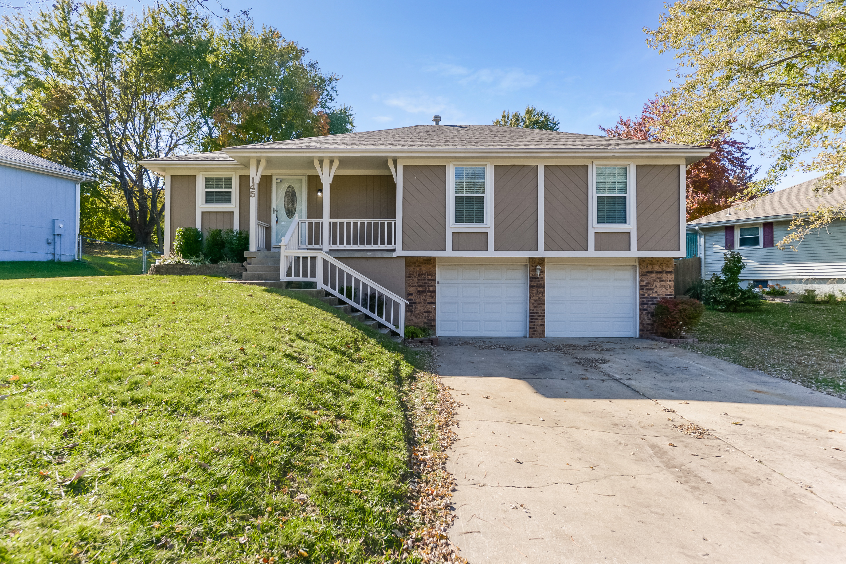 145 SW 26th St Blue Springs, MO 64015